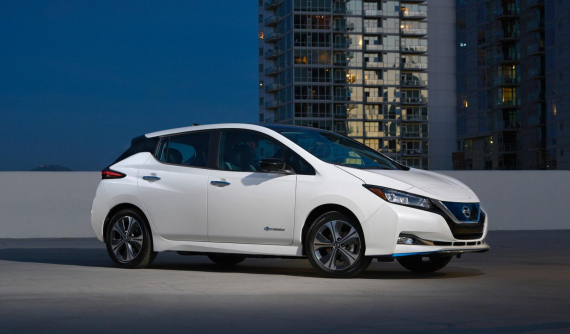Xe điện Nissan Leaf E+ gây ấn tượng mạnh với công suất 214 mã lực và tầm hoạt động 363km