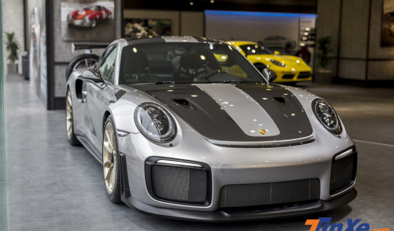 Đánh giá nhanh Porsche 911 GT2 RS giá hơn 20 tỷ đồng vừa về Việt Nam