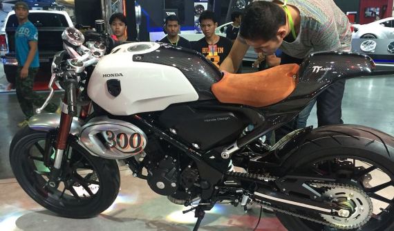 Honda 300 TT Cafe Racer phong cách cổ điển sẽ có mặt trên thị trường vào năm 2020