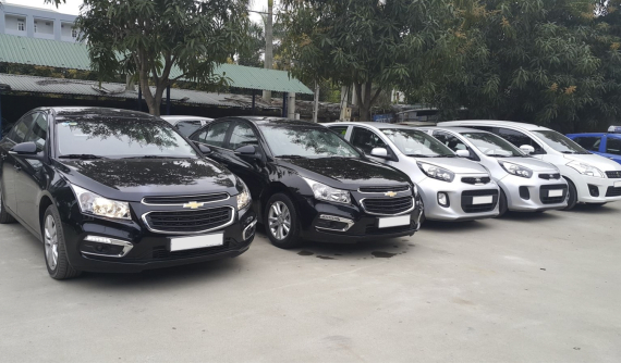 Thuê xe tự lái chơi Tết, người Việt cần chú ý những gì?