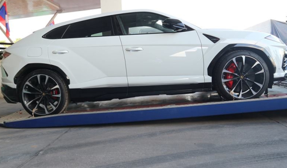 Lamborghini Urus thứ 2 về Lào có thể mở ra cuộc chạy đua mua siêu SUV của 3 nước Đông Dương