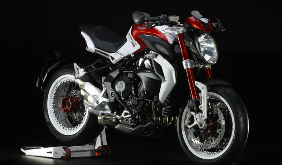 Tham gia vào câu lạc bộ siêu xe sẽ được tặng ngay xe mô tô MV Agusta đắt tiền