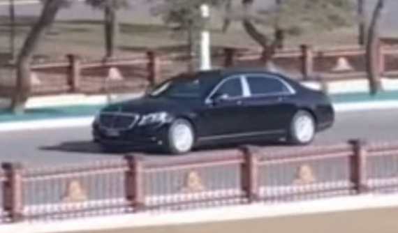 Nhà lãnh đạo Triều Tiên Kim Jong Un tậu Mercedes-Maybach S600 chống đạn mới