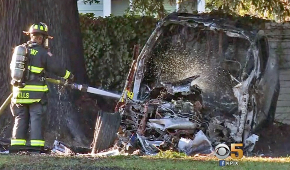 Vụ tai nạn kinh hoàng này càng khẳng định độ an toàn của dòng xe điện Tesla