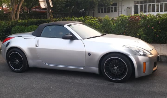 Không chỉ có bộ sưu tập xe hơn 450 tỷ đồng, Chủ tịch Trung Nguyên còn sở hữu cả xe mui trần "giá rẻ" này