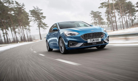 Ford Focus ST 2019 lộ diện với thiết kế mới hầm hố và động cơ mạnh mẽ hơn