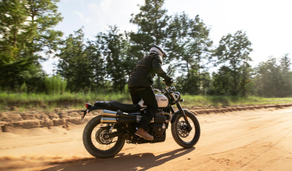 Đánh giá nhanh Triumph Street Scrambler 2019: Trẻ trung, mạnh mẽ và đa dụng