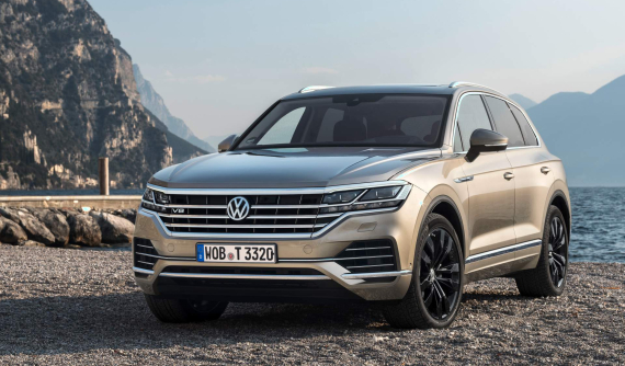 Volkswagen Touareg V8 TDI tái định nghĩa về sự đồ sộ và sức mạnh của xe SUV