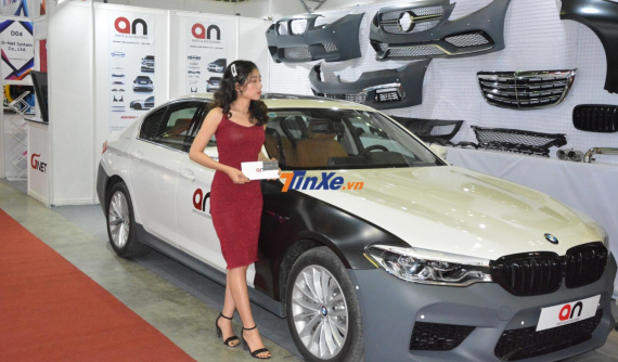 Dàn xe độ bên trong triển lãm phụ kiện ô tô Automechanika 2019 đang khai mạc tại Tp.HCM
