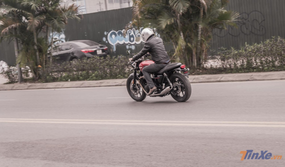Đánh giá nhanh Triumph Street Twin 2019: Trẻ trung, cá tính và đầy cảm xúc với những thay đổi đáng tiền