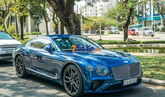 Ngày 8/3, chiêm ngưỡng Bentley Continental GT 2018 hơn 1,1 triệu đô la của nữ doanh nhân quận 7