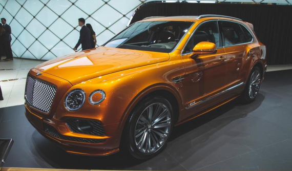 Benley Bentayga Speed vượt qua Lamborghini Urus để trở thành xe SUV nhanh nhất thế giới