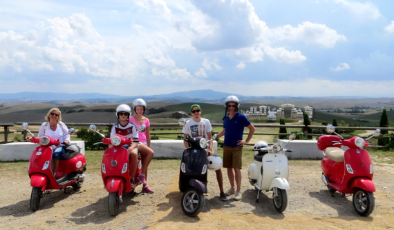 Piaggio Việt Nam ra mắt phiên bản mới của Vespa Sprint S và Vespa Primavera S