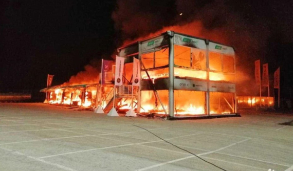 "Bà hỏa" thiêu rụi toàn bộ 18 xe đua trước ngày khai màn giải đua MotoE 2019