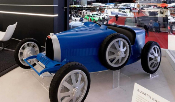 Bugatti Baby II - Mẫu xe giới hạn tốc độ 20 km/h dành cho trẻ em có giá gần... 800 triệu Đồng