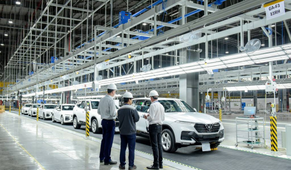 Ô tô VinFast rời Việt Nam sang nước ngoài để thử nghiệm an toàn
