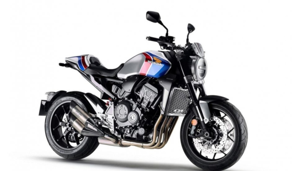 Honda CB1000R+ phiên bản giới hạn lộ diện, trang bị ống xả SC Project cùng nhiều "đồ chơi" xịn