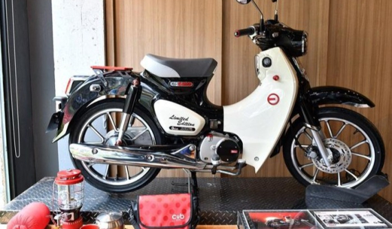 Honda Cub C125 phiên bản giới hạn ra mắt với 3 bản trang bị, giá khởi điểm 73 triệu đồng