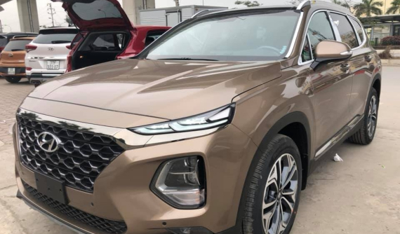 Hyundai Santa Fe Premium 2019 về đại lý, chờ ngày giao tới tay khách hàng