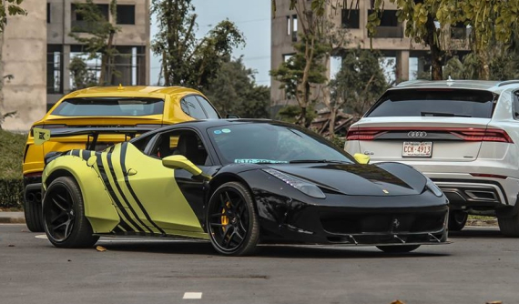 Ferrari 458 Italia độ Liberty Walk khoe dáng cùng dàn SUV "khủng" hơn 76 tỷ đồng tại Hà Nội