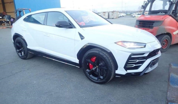 Lamborghini Urus tiếp tục về Campuchia nới rộng khoảng cách trong việc mua siêu SUV với nhà giàu Việt