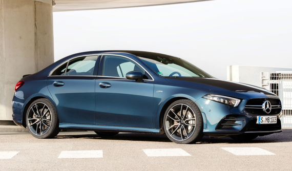 Mercedes-AMG A35 4Matic Sedan 2020: Sedan "nhỏ mà có võ"