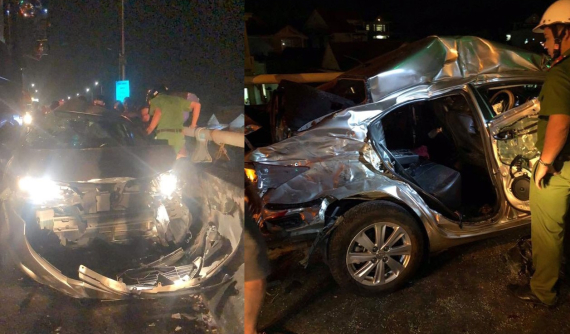 Thừa Thiên - Huế: Vượt ẩu, Toyota Vios đối đầu ô tô tải và biến dạng khó nhận ra