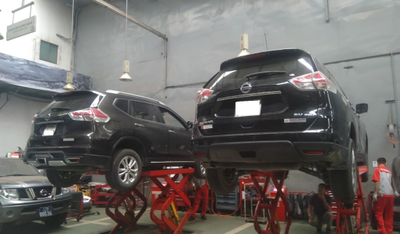 Khách hàng phản ánh Nissan X-Trail bị rò rỉ dầu dưới gầm xe, hãng nói gì?