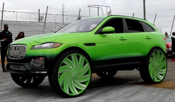 Diện kiến chiếc Jaguar F-Pace độ màu xanh lá cây chói mắt nhất quả đất