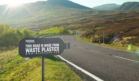 Lần đầu tiên Việt Nam xây đường từ rác thải nhựa