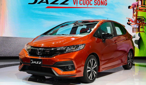 Đuối sức trong cuộc đua phân khúc, Honda Jazz giảm giá sâu tại đại lý