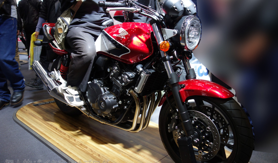 Super Four đình đám của Honda sẽ tiếp tục được bán ra thị trường Đông Nam Á với mức giá khủng