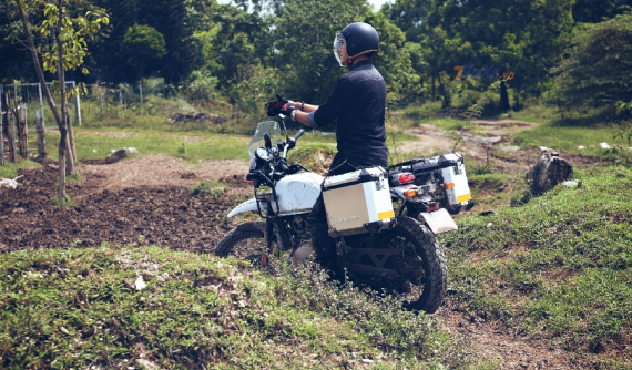 Chuẩn bị xe "bào tour" dịp nghỉ lễ 30/4 và 1/5 cần kiểm tra những gì?