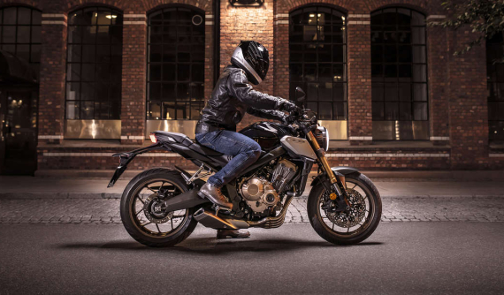 Cháy hàng, giá cặp đôi Honda CB650R và Honda CB500X 2019 tăng mạnh