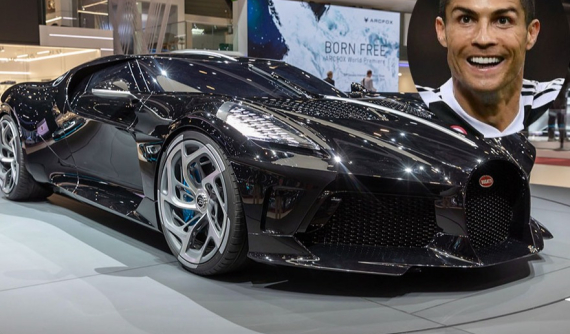 Cristiano Ronaldo là người mua chiếc xe đắt nhất thế giới Bugatti La Voiture Noire?