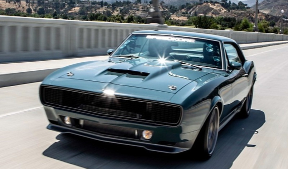 Khám phá chiếc Chevrolet Camaro đặc biệt mà Người Sắt đã tặng cho Đội trưởng Mỹ ngoài đời thực