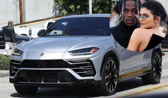 Em gái cô Kim "siêu vòng ba" tặng siêu xe Lamborghini Urus cho bạn trai