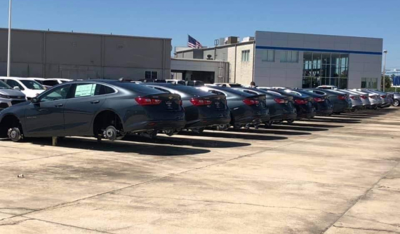 Kẻ gian ăn trộm bánh xe của 31 chiếc ô tô Chevrolet tại đại lý trong một đêm, gây thiệt hại 2,8 tỷ đồng