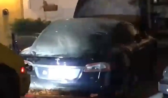 Thêm một chiếc Tesla Model S bất ngờ bốc cháy khi đang đỗ trong gara