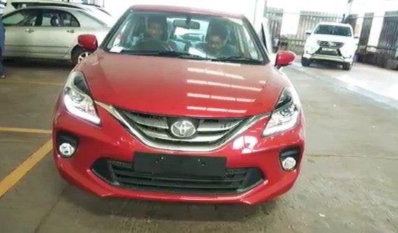 Hatchback giá rẻ Toyota Glanza 2019 lần đầu tiên lộ nội thất với thiết kế không bất ngờ