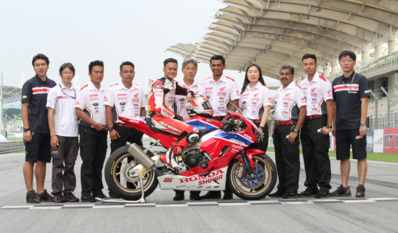 Honda Vietnam đồng hành cùng đội đua Honda Asia Dream Racing with Showa