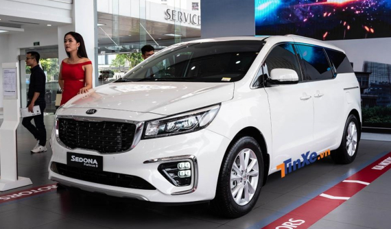 Hòa chung không khí khuyến mãi, Kia Sedona có mức ưu đãi 40 triệu đồng trong tháng 5