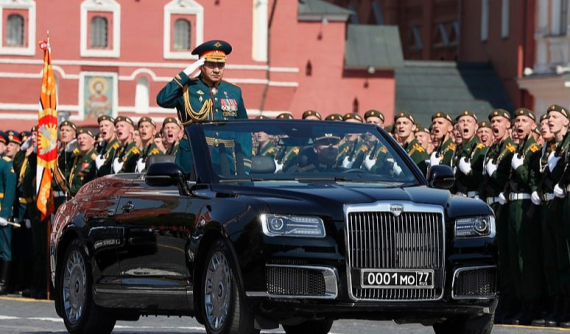 "Rolls-Royce bọc thép của Nga" lần đầu tiên xuất hiện trong lễ duyệt binh kỷ niệm chiến thắng phát xít
