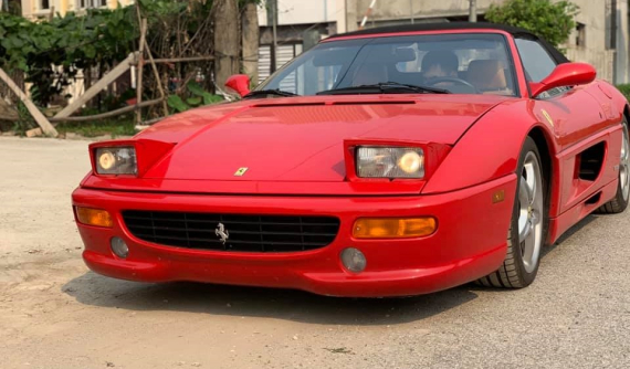 Ferrari F355 Spider lần đầu vào Nam sau khi được một người sưu tập xe "điểm mặt"
