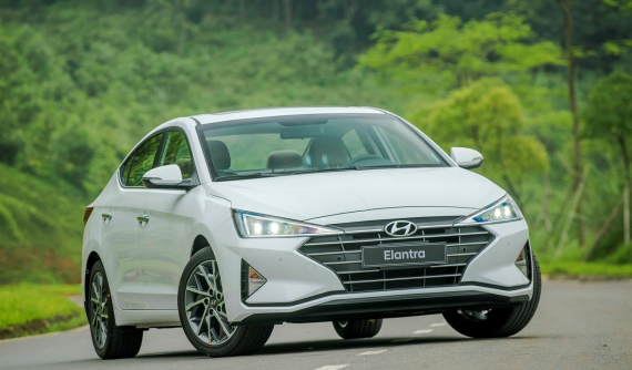 Hyundai Elantra 2019 chính thức ra mắt, giá tăng nhiều nhất 40 triệu đồng