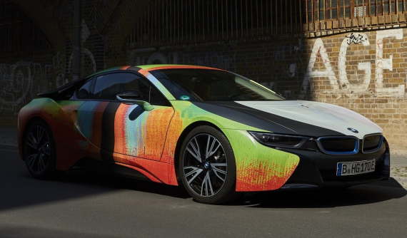 Đây là chiếc BMW i8 có nước sơn "nghệ thuật" độc nhất thế giới