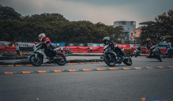 Có gì bên trong trường đua Honda VMRC 2019 tại Mỹ Đình, Hà Nội?