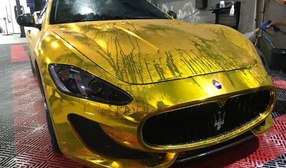 Mới tậu xe Maserati GranTurismo MC Sportline 12 tỷ đồng, chủ nhân đã đem đi "dát vàng"