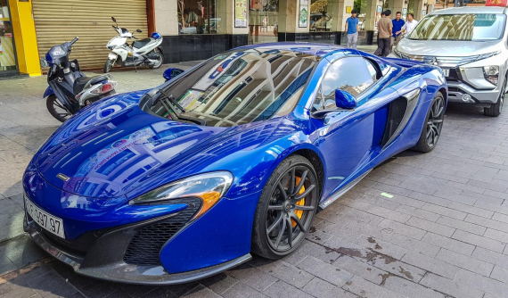 Chiếc McLaren 650S Spider này có lý lịch khá đặc biệt khi từng qua tay cả Cường "Đô-la" và Minh "Nhựa"