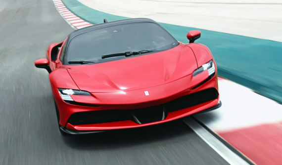 Đánh giá nhanh Ferrari SF90 Stradale: Bước ngoặt mới trong lịch sử thương hiệu "ngựa chồm"